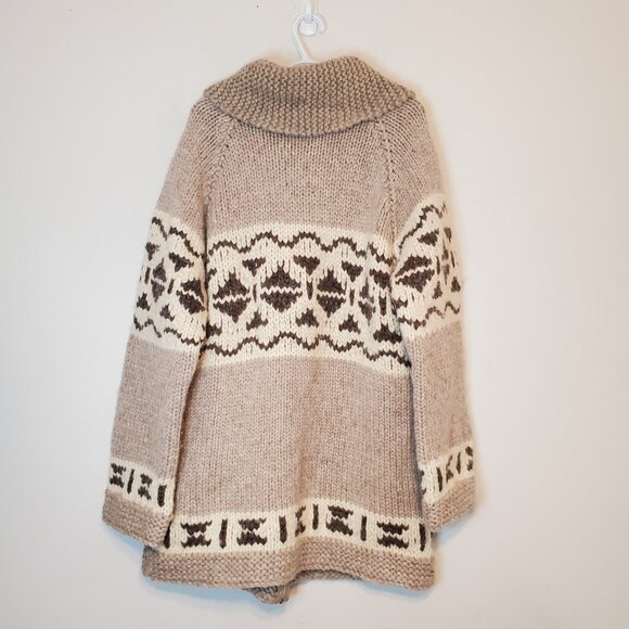 NOT FOR SALE Poshmark will Restrict Sellers Accounts If We Delete Too Many Items - Picture 2 of 4